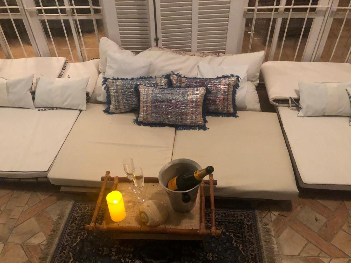 Villa Saint Tropez กาโบฟรีโอ ภายนอก รูปภาพ